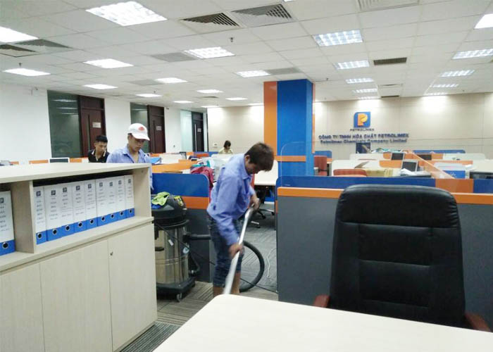 Vệ sinh văn phòng nhà xưởng tại KCN Bình An