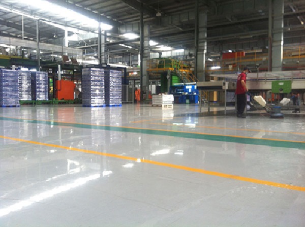 Đội vệ sinh công nghiệp Bình Dương giá rẻ